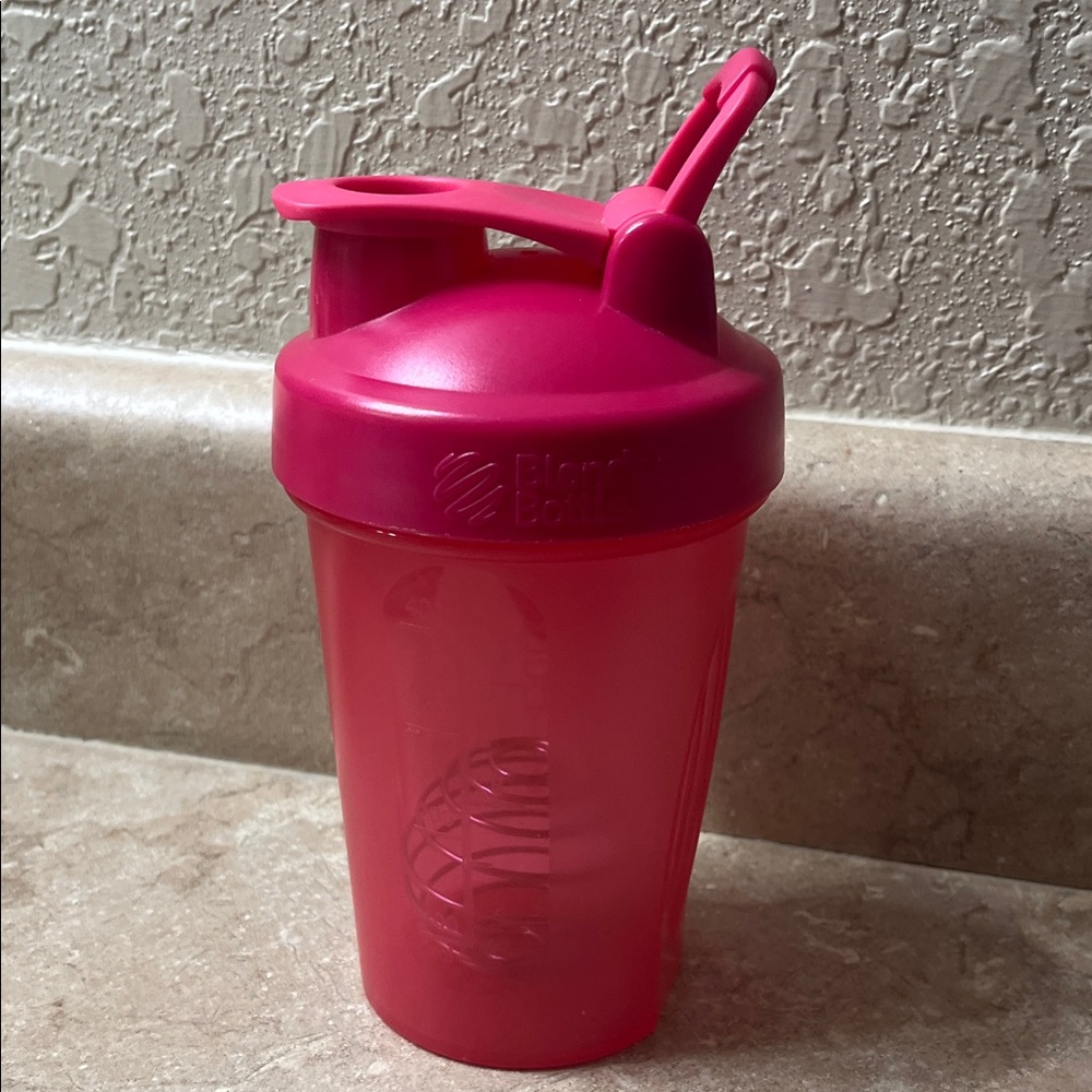 BlenderBottle Pink Shaker Bottle - Picture 5 of 7